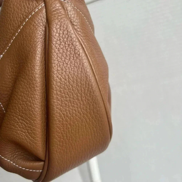 Tods Leather Hobo Bag in EUC - Picture 4 of 13